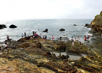 Bãi Móng Rồng
