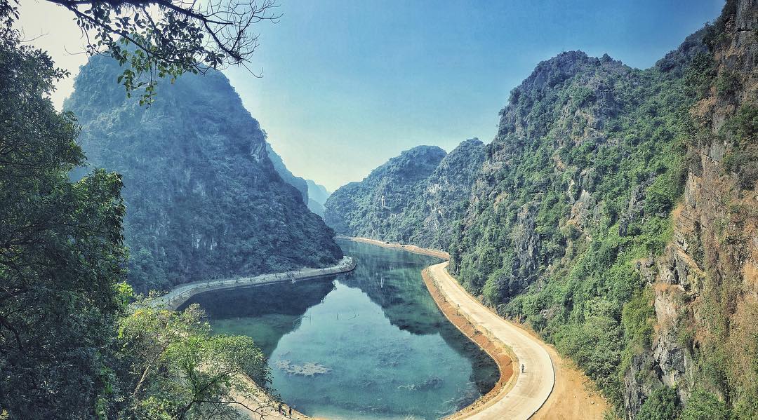 6 địa điểm du lịch Ninh Bình đẹp tựa chốn bồng lai - Du lịch Việt Nam - Chùa Bái Đính Du lịch Ninh Bình Đầm Vân Long địa điểm du lịch Ninh Bình Động Am Tiên Hang Múa Quần thể danh thắng Tràng An Tam Cốc – Bích Động 6 địa điểm du lịch Ninh Bình đẹp tựa chốn bồng lai - Du lịch Việt Nam - Chùa Bái Đính Du lịch Ninh Bình Đầm Vân Long địa điểm du lịch Ninh Bình Động Am Tiên Hang Múa Quần thể danh thắng Tràng An Tam Cốc – Bích Động