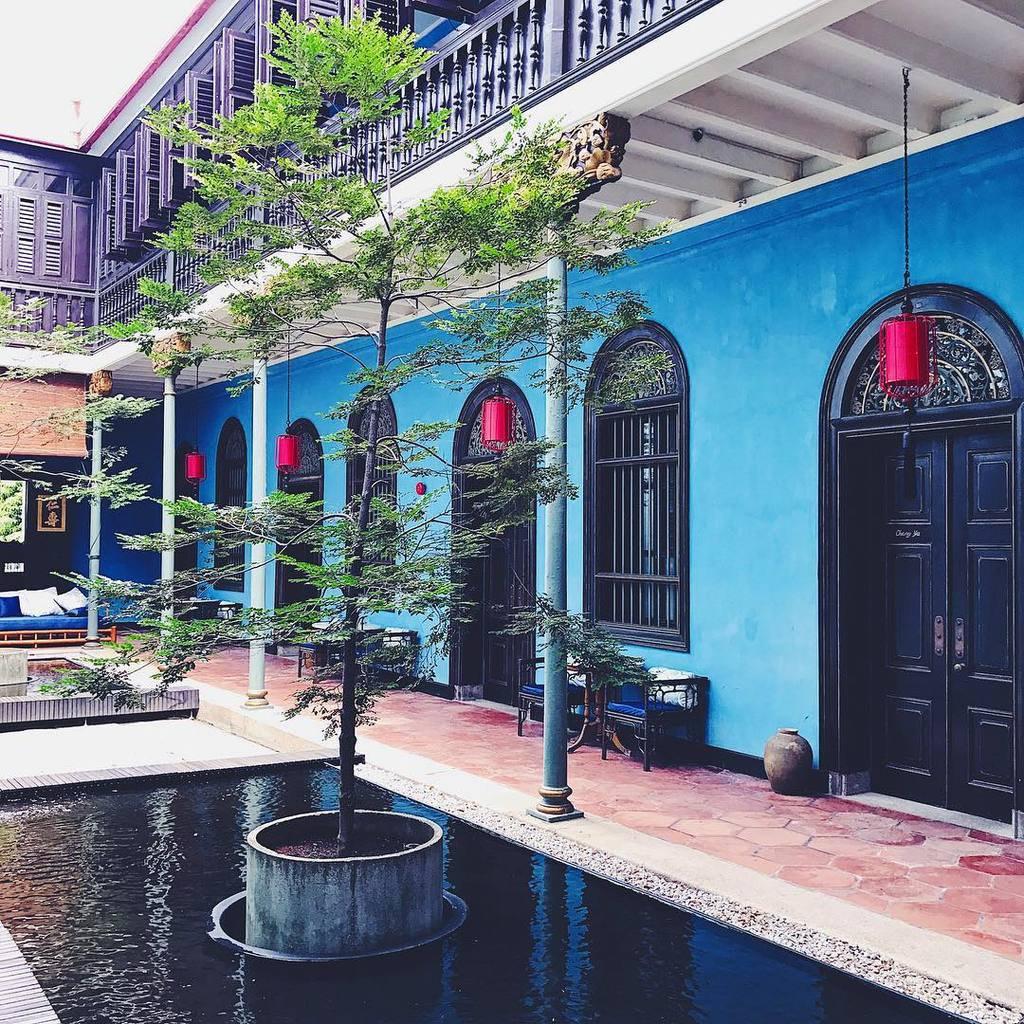 5 địa điểm du lịch Penang (Malaysia) cực thú vị và độc đáo - Du Lịch Châu Á - Bảo tàng Upside Down Biệt thự Pinang Peranakan Mansion Du lịch Malaysia địa điểm du lịch Penang Khu phố cổ George Town Toà lâu đài Cheong Fatt Tze Tòa nhà Komtar 5 địa điểm du lịch Penang (Malaysia) cực thú vị và độc đáo - Du Lịch Châu Á - Bảo tàng Upside Down Biệt thự Pinang Peranakan Mansion Du lịch Malaysia địa điểm du lịch Penang Khu phố cổ George Town Toà lâu đài Cheong Fatt Tze Tòa nhà Komtar