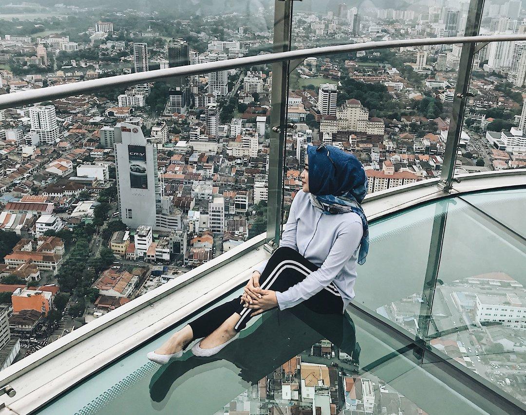 5 địa điểm du lịch Penang (Malaysia) cực thú vị và độc đáo - Du Lịch Châu Á - Bảo tàng Upside Down Biệt thự Pinang Peranakan Mansion Du lịch Malaysia địa điểm du lịch Penang Khu phố cổ George Town Toà lâu đài Cheong Fatt Tze Tòa nhà Komtar 5 địa điểm du lịch Penang (Malaysia) cực thú vị và độc đáo - Du Lịch Châu Á - Bảo tàng Upside Down Biệt thự Pinang Peranakan Mansion Du lịch Malaysia địa điểm du lịch Penang Khu phố cổ George Town Toà lâu đài Cheong Fatt Tze Tòa nhà Komtar