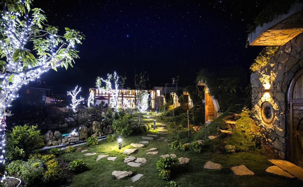 4 homestay view đẹp ở Mộc Châu hút hồn mọi du khách - Khách sạn - Homestay - homestay ở Mộc Châu homestay view đẹp ở Mộc Châu Mộc Châu Mộc Châu Hobbiton Homestay Mộc Châu Top Hill Homestay Phố Núi Tình Yêu Homestay Thung Lũng Ba Đồi Chè Homestay 4 homestay view đẹp ở Mộc Châu hút hồn mọi du khách - Khách sạn - Homestay - homestay ở Mộc Châu homestay view đẹp ở Mộc Châu Mộc Châu Mộc Châu Hobbiton Homestay Mộc Châu Top Hill Homestay Phố Núi Tình Yêu Homestay Thung Lũng Ba Đồi Chè Homestay