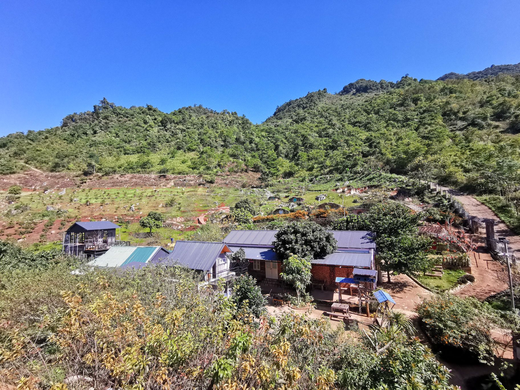 4 homestay view đẹp ở Mộc Châu hút hồn mọi du khách - Khách sạn - Homestay - homestay ở Mộc Châu homestay view đẹp ở Mộc Châu Mộc Châu Mộc Châu Hobbiton Homestay Mộc Châu Top Hill Homestay Phố Núi Tình Yêu Homestay Thung Lũng Ba Đồi Chè Homestay 4 homestay view đẹp ở Mộc Châu hút hồn mọi du khách - Khách sạn - Homestay - homestay ở Mộc Châu homestay view đẹp ở Mộc Châu Mộc Châu Mộc Châu Hobbiton Homestay Mộc Châu Top Hill Homestay Phố Núi Tình Yêu Homestay Thung Lũng Ba Đồi Chè Homestay
