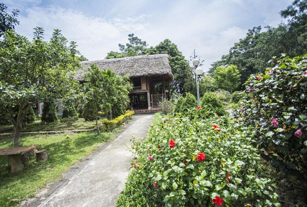 5 địa điểm du lịch Tuyên Quang nổi tiếng hấp dẫn mọi du khách - Du lịch Việt Nam - du lịch Du lịch Tuyên Quang địa điểm du lịch Tuyên Quang hồ Na Hang Khu di tích Tân Trào suối khoáng Mỹ Lâm Thác Bản Ba thác Mơ 5 địa điểm du lịch Tuyên Quang nổi tiếng hấp dẫn mọi du khách - Du lịch Việt Nam - du lịch Du lịch Tuyên Quang địa điểm du lịch Tuyên Quang hồ Na Hang Khu di tích Tân Trào suối khoáng Mỹ Lâm Thác Bản Ba thác Mơ