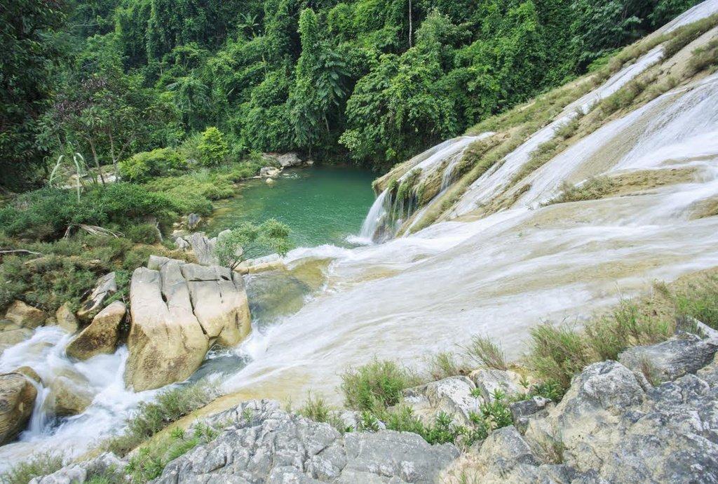 5 địa điểm du lịch Tuyên Quang nổi tiếng hấp dẫn mọi du khách - Du lịch Việt Nam - du lịch Du lịch Tuyên Quang địa điểm du lịch Tuyên Quang hồ Na Hang Khu di tích Tân Trào suối khoáng Mỹ Lâm Thác Bản Ba thác Mơ 5 địa điểm du lịch Tuyên Quang nổi tiếng hấp dẫn mọi du khách - Du lịch Việt Nam - du lịch Du lịch Tuyên Quang địa điểm du lịch Tuyên Quang hồ Na Hang Khu di tích Tân Trào suối khoáng Mỹ Lâm Thác Bản Ba thác Mơ
