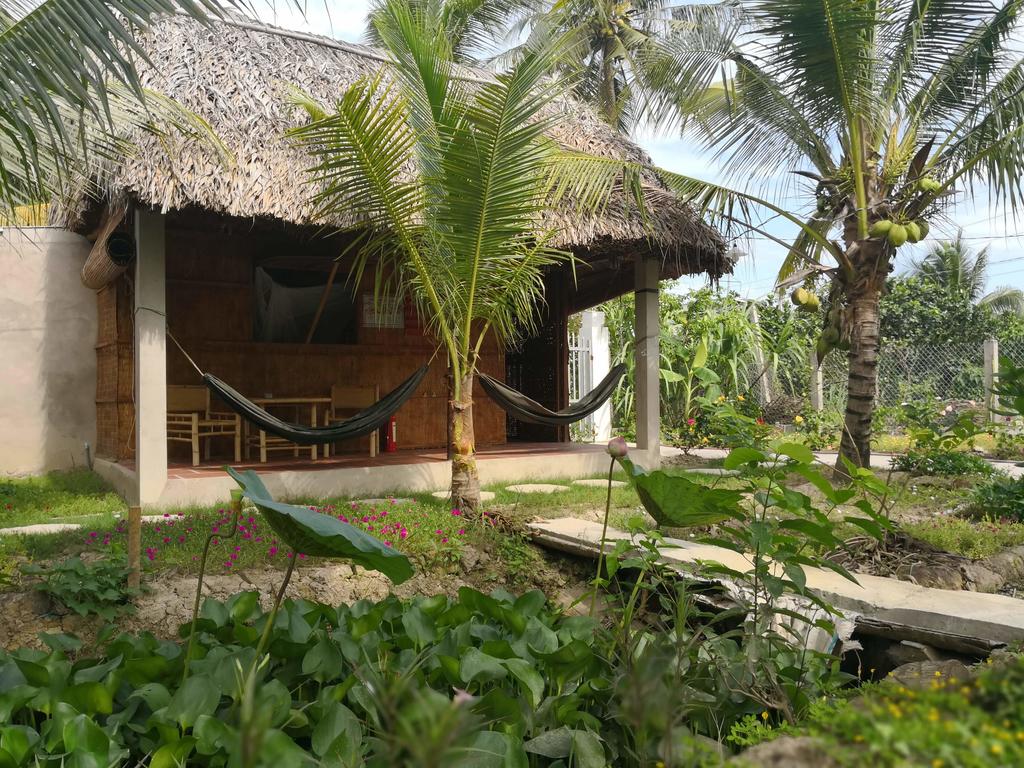 4 homestay ở Bến Tre có không gian mới lạ và độc đáo - Du lịch Việt Nam - Ben Tre Farm Homestay Cocohut Homestay du lịch Bến Tre homestay ở Bến Tre Jardin Du Mekong Homestay Về Nhà Homestay 4 homestay ở Bến Tre có không gian mới lạ và độc đáo - Du lịch Việt Nam - Ben Tre Farm Homestay Cocohut Homestay du lịch Bến Tre homestay ở Bến Tre Jardin Du Mekong Homestay Về Nhà Homestay