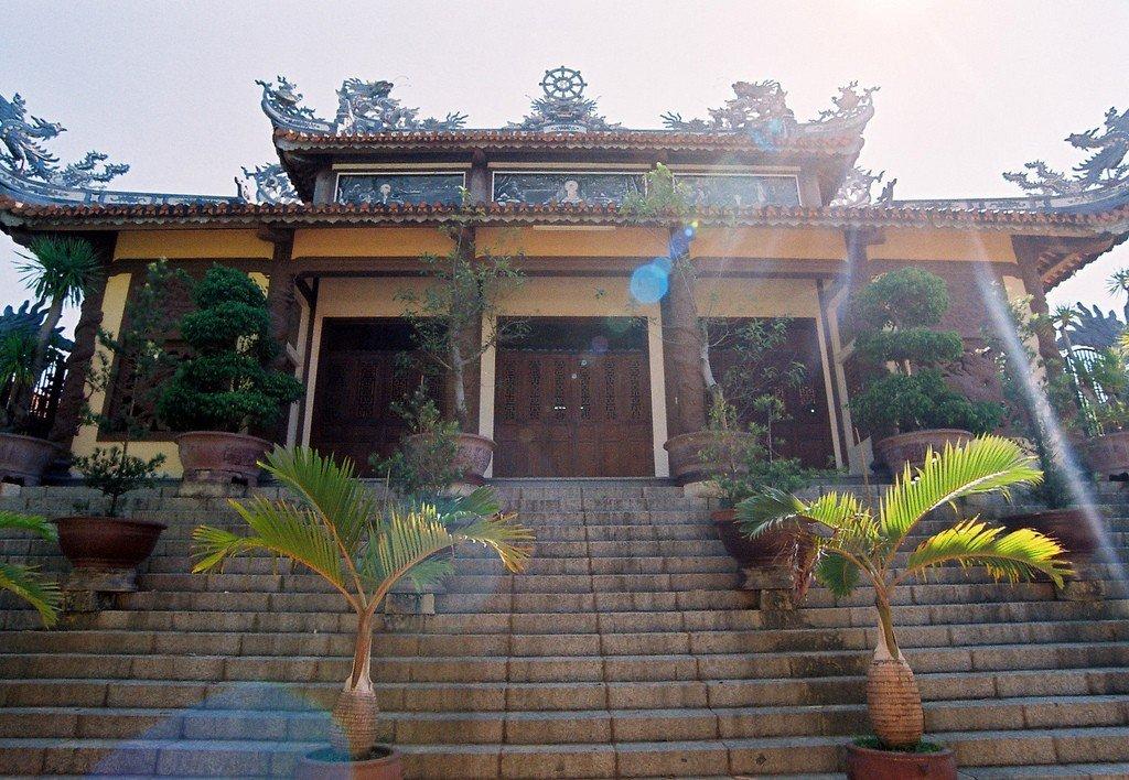 4 ngôi chùa nổi tiếng bậc nhất ở Nha Trang - Du lịch Việt Nam - chùa Hải Đức chùa Linh Phong chùa Long Sơn chùa Từ Tôn du lịch Nha Trang ngôi chùa nổi tiếng ở Nha Trang 4 ngôi chùa nổi tiếng bậc nhất ở Nha Trang - Du lịch Việt Nam - chùa Hải Đức chùa Linh Phong chùa Long Sơn chùa Từ Tôn du lịch Nha Trang ngôi chùa nổi tiếng ở Nha Trang